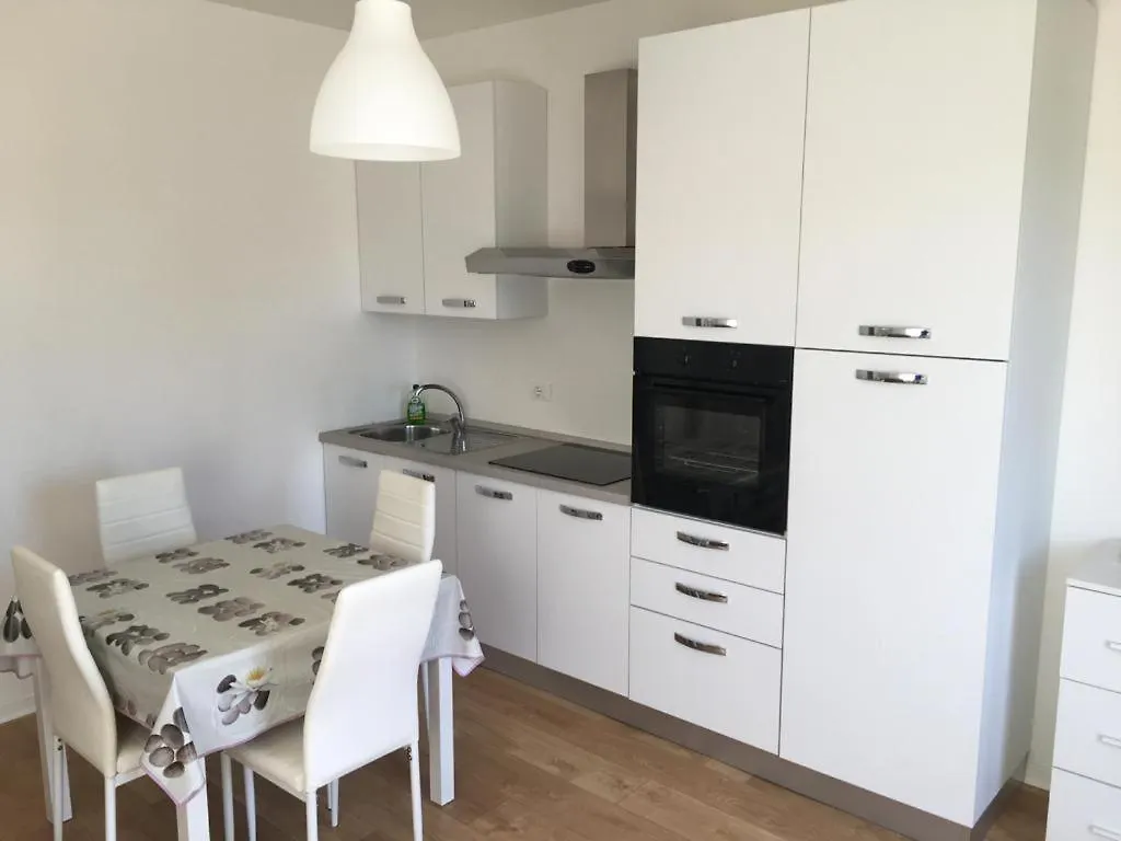 Villa Dune - Comodo Al Centro E Al Mare Lido di Jesolo 0*,  Italy