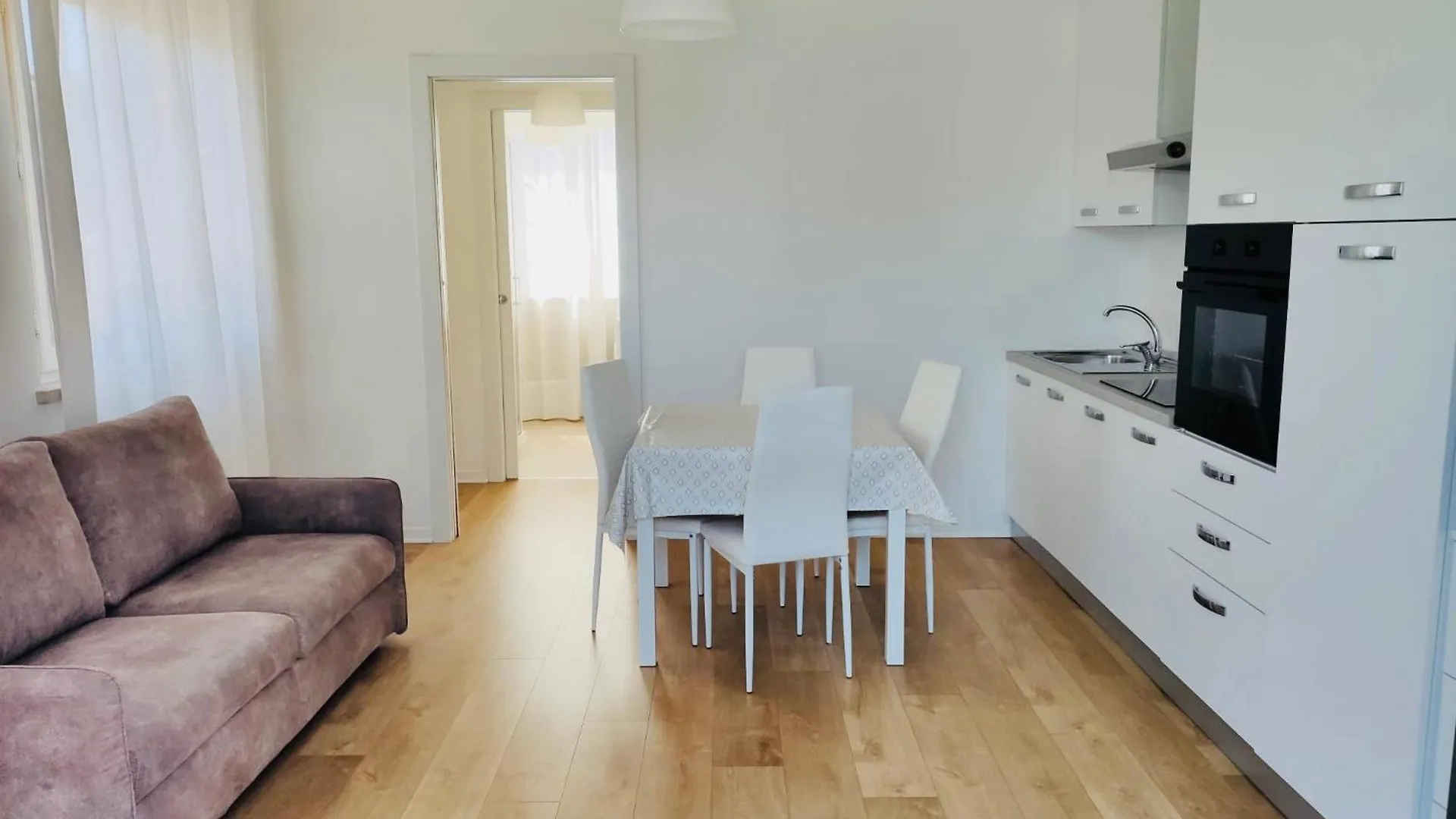Villa Dune - Comodo Al Centro E Al Mare Lido di Jesolo 0*,  Itálie